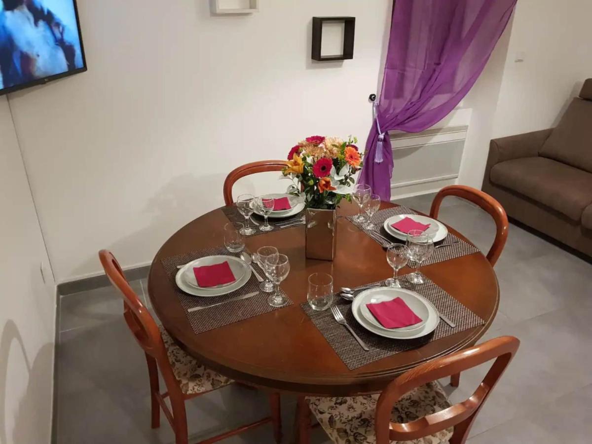 Chez Nous -Parking Gratuit Et Wifi A Vierzon Apartment Exterior photo