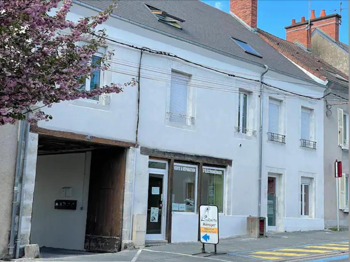 Chez Nous -Parking Gratuit Et Wifi A Vierzon Apartment Exterior photo
