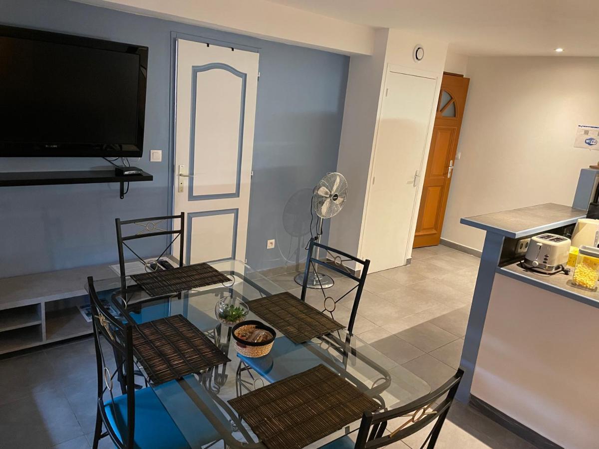 Chez Nous -Parking Gratuit Et Wifi A Vierzon Apartment Exterior photo
