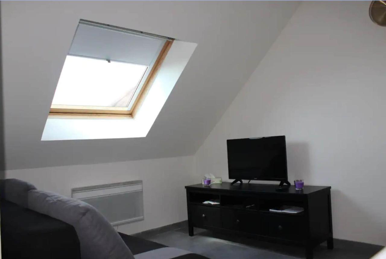 Chez Nous -Parking Gratuit Et Wifi A Vierzon Apartment Exterior photo