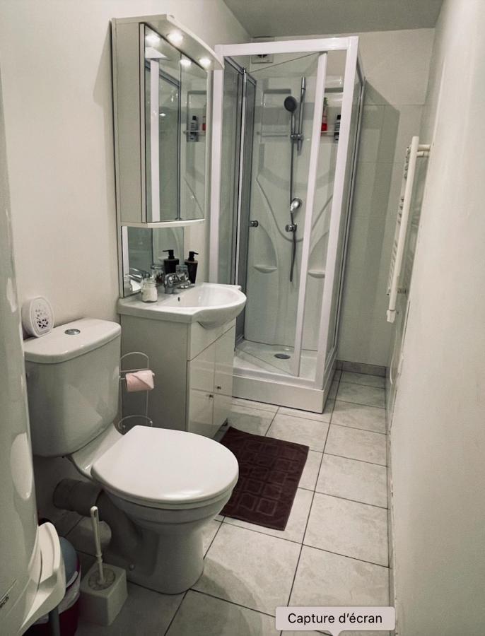 Chez Nous -Parking Gratuit Et Wifi A Vierzon Apartment Exterior photo